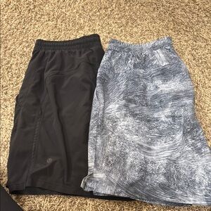 Lululemon Athletica Black and Gray Midi Pencil Shorts Set